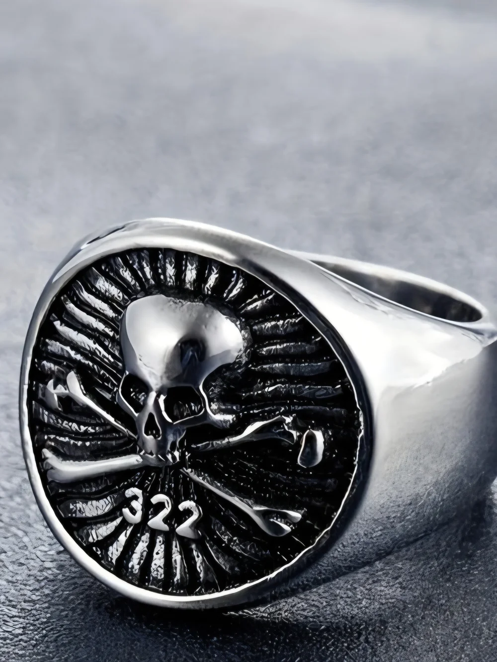 Men's 925 Sterling Silver Skull Signet Ring | Edgy Skull and Crossbones Ring 10